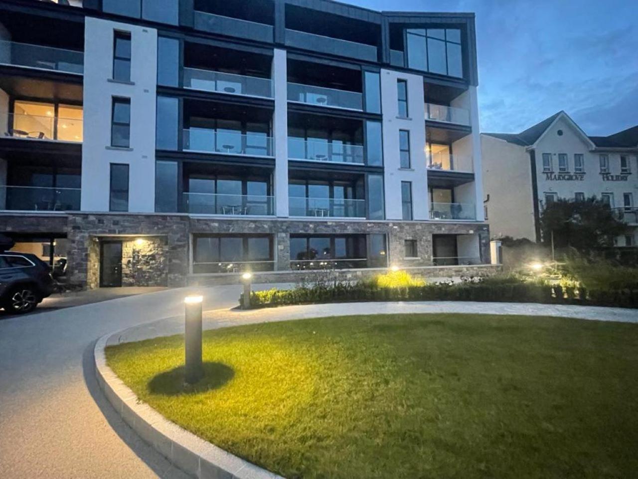 Shoreline Apartments Γκάλγουεϊ Εξωτερικό φωτογραφία