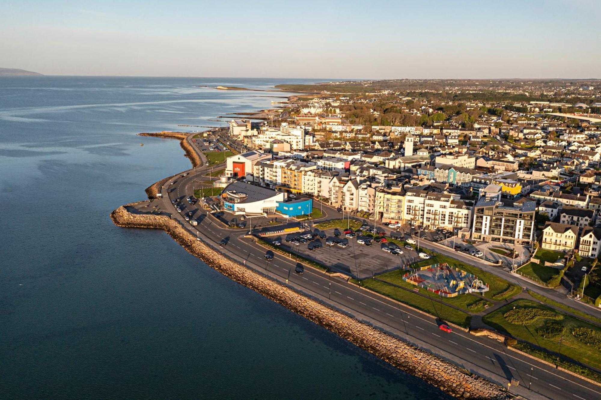 Shoreline Apartments Γκάλγουεϊ Εξωτερικό φωτογραφία